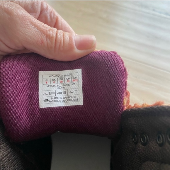 The North Face Boots - Picture 6 of 9